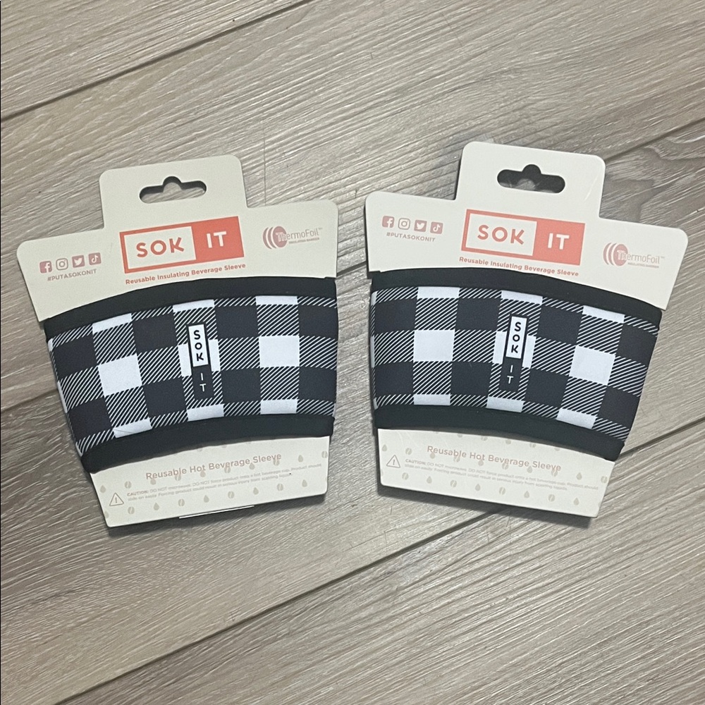 Black and White Checkered Beverage Sleeve